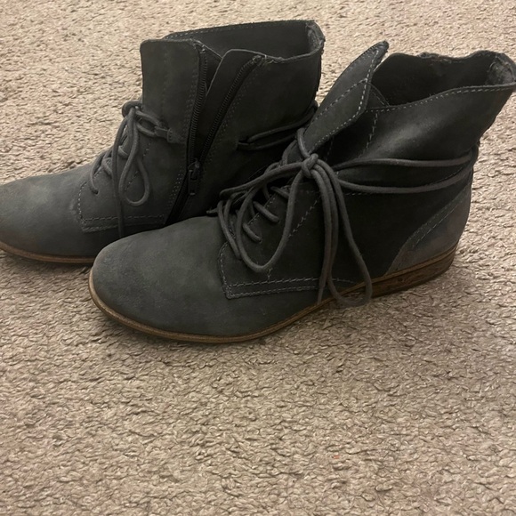 ORIGINS dusty blue color bootie with zipper inside size 11 - Picture 2 of 5